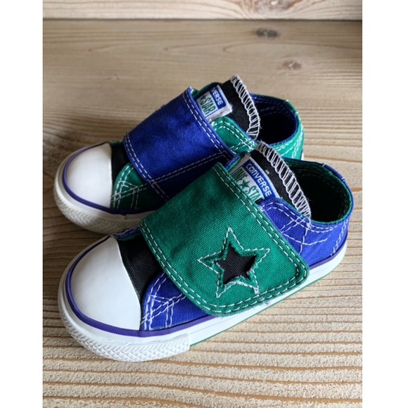 Converse Other - Converse “One Star” Infant Size 6 Blue and Green Velcro Sneakers